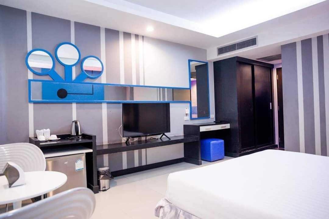 Capital O 75514 Vasidtee City Hotel Suphan Buri Εξωτερικό φωτογραφία