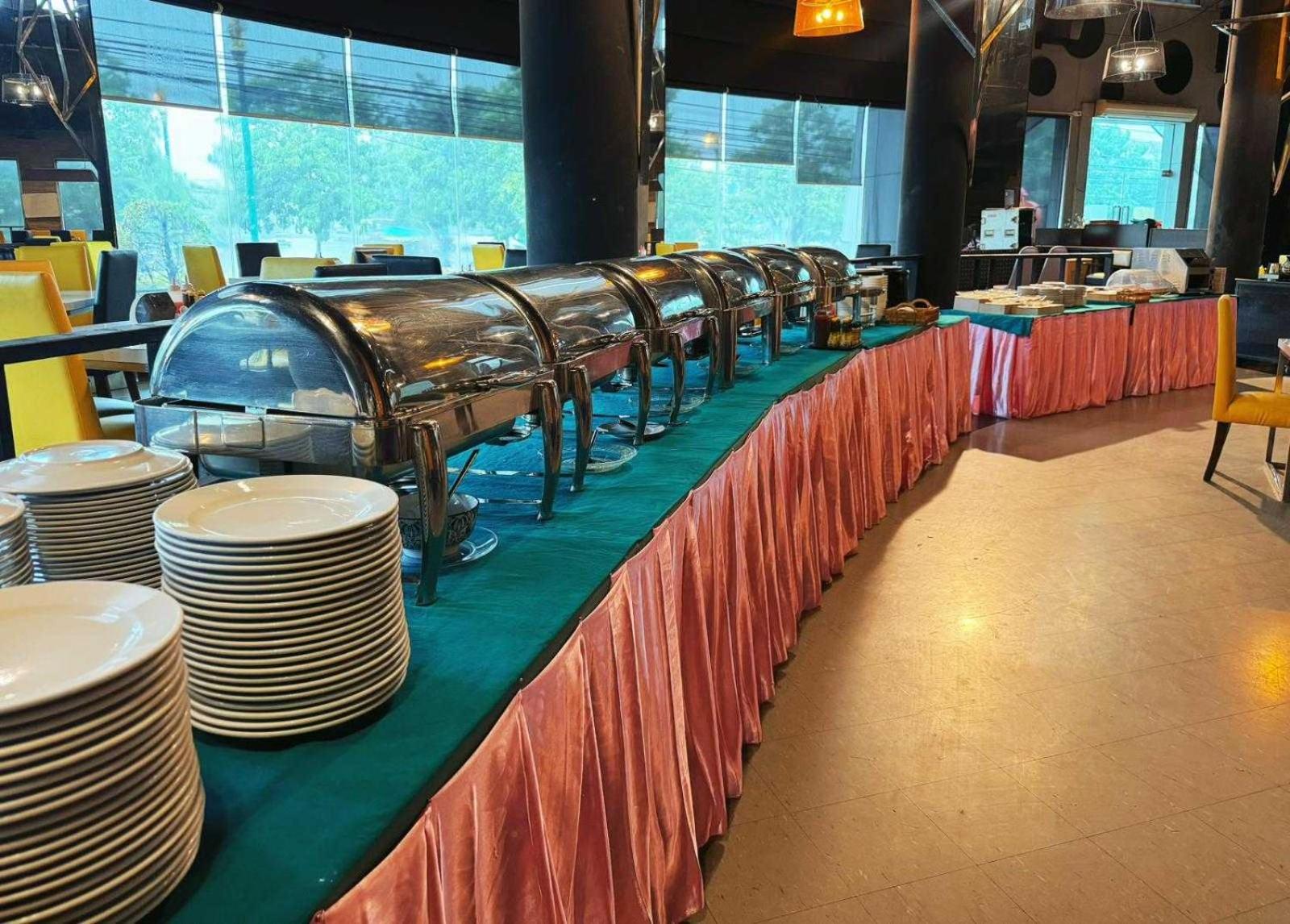 Capital O 75514 Vasidtee City Hotel Suphan Buri Εξωτερικό φωτογραφία